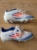 Adidas voetbalschoenen voor kinderen maat 32, Sport en Fitness, Voetbal, Maat XS of kleiner, Schoenen, Ophalen of Verzenden, Zo goed als nieuw