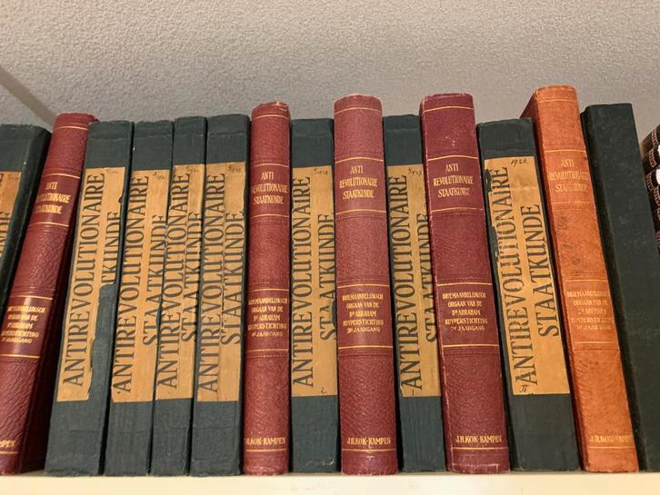 44 jaargangen tijdschrift Anti Revolutionaire Staatskunde, Antiek en Kunst, Antiek | Boeken en Bijbels, Ophalen of Verzenden