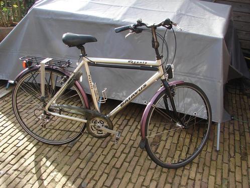 Lichtgewicht (Aluminium) heren toerfiets, Fietsen en Brommers, Fietsen | Heren | Herenfietsen, Gebruikt, Batavus, 53 tot 57 cm