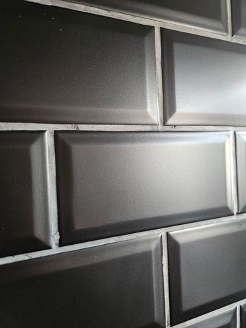 Wandtegels 10x 20 cm à 2 m2 mat zwart beschikbaar voor biedingen