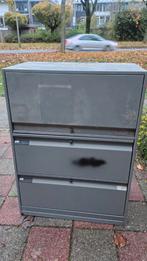 GRATIS Metalen ladekast met 2 lades en klep, Huis en Inrichting, Kasten | Roldeurkasten en Archiefkasten, Ophalen, Gebruikt, 100 tot 150 cm
