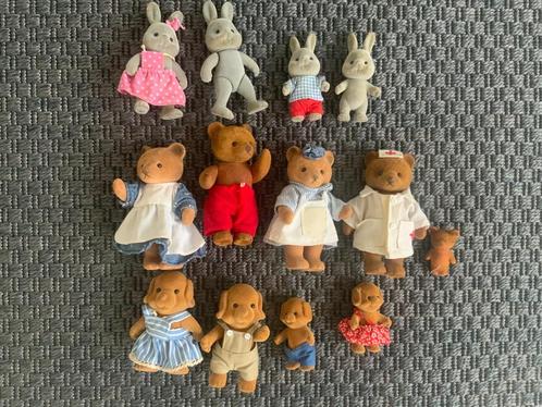 13 Vintage Sylvanian Families Beer Konijn & Hond Figuurtjes, Verzamelen, Poppetjes en Figuurtjes, Zo goed als nieuw, Ophalen of Verzenden