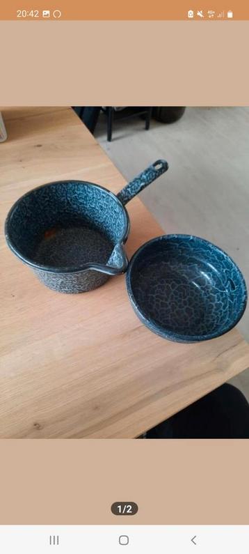 Emaille pannetjes 2x
 beschikbaar voor biedingen