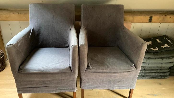 Eetkamer stoelen met hoes in grijs, Huis en Inrichting, Stoelen, Gebruikt, Twee, Stof, Grijs, Ophalen of Verzenden