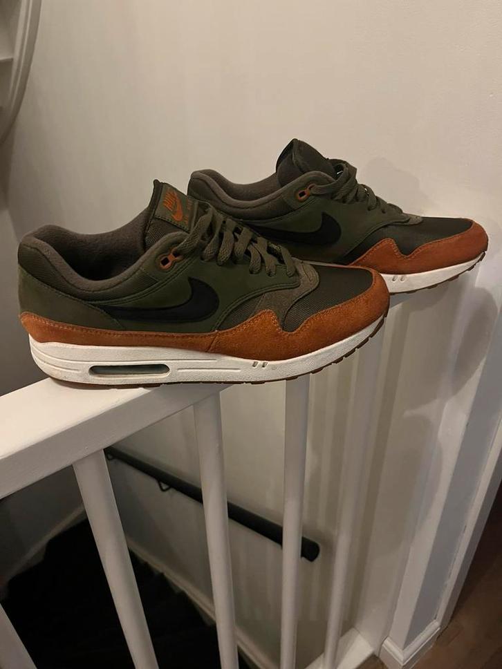 Nike air max 1  olive canvas dark russet, Kleding | Heren, Schoenen, Zo goed als nieuw, Sneakers of Gympen, Overige kleuren, Ophalen of Verzenden