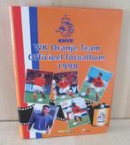 WK Oranje Team Officieel fotoalbum 1998, Verzamelen, Verzenden, Zo goed als nieuw, Overige sporten, Spel