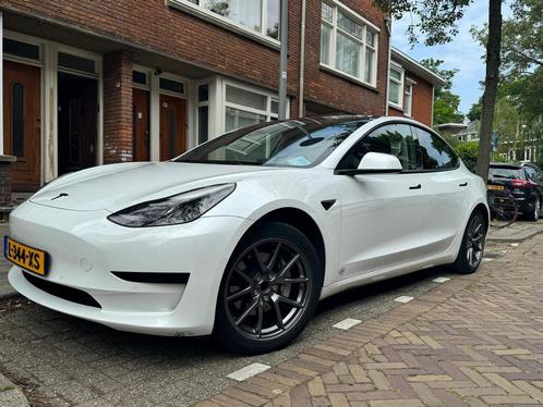 Tesla Model 3 2021 Wit, Auto's, Tesla, Particulier, Model 3, Elektrisch, Sedan, Automaat, Origineel Nederlands, Wit, Achterwielaandrijving