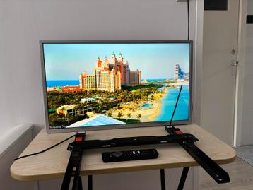 Philips: 32inch Smart tvtje, Muurbeugel en Afstandsbediening beschikbaar voor biedingen