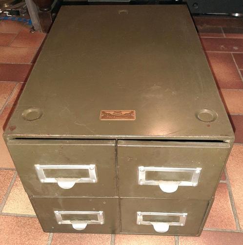 vintage / antiek archief kastje  -  R.H.V. Staal, Huis en Inrichting, Kasten | Roldeurkasten en Archiefkasten, Gebruikt, Minder dan 100 cm