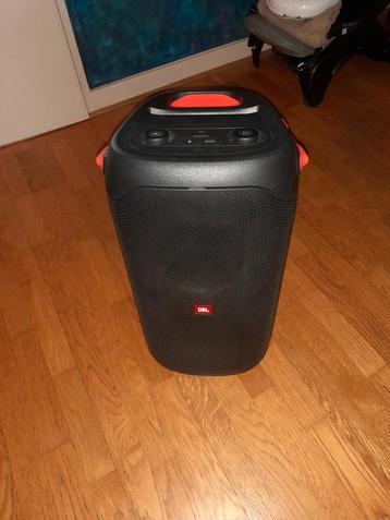 Als nieuw! 2x JBL Partybox 110 - Krachtige Party Speakers beschikbaar voor biedingen