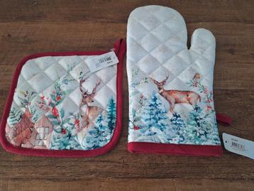 Ovenhandschoen en pannenlap  beschikbaar voor biedingen