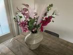 Grote vaas met bos kunstbloemen, Ophalen of Verzenden, Zo goed als nieuw, Binnen
