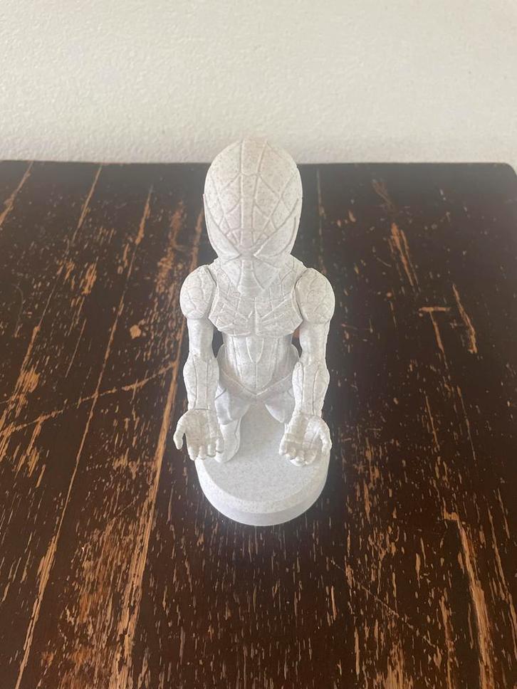 Spiderman Afstandsbediening Houder - 3D Geprint, Hobby en Vrije tijd, Modelbouw | Auto's en Voertuigen, Nieuw, Overige typen, Groter dan 1:32