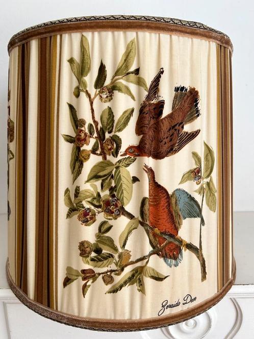 Vintage geplisseerde lampenkap met vogels, Huis en Inrichting, Lampen | Lampenkappen, Minder dan 25 cm, Rond, Ophalen
