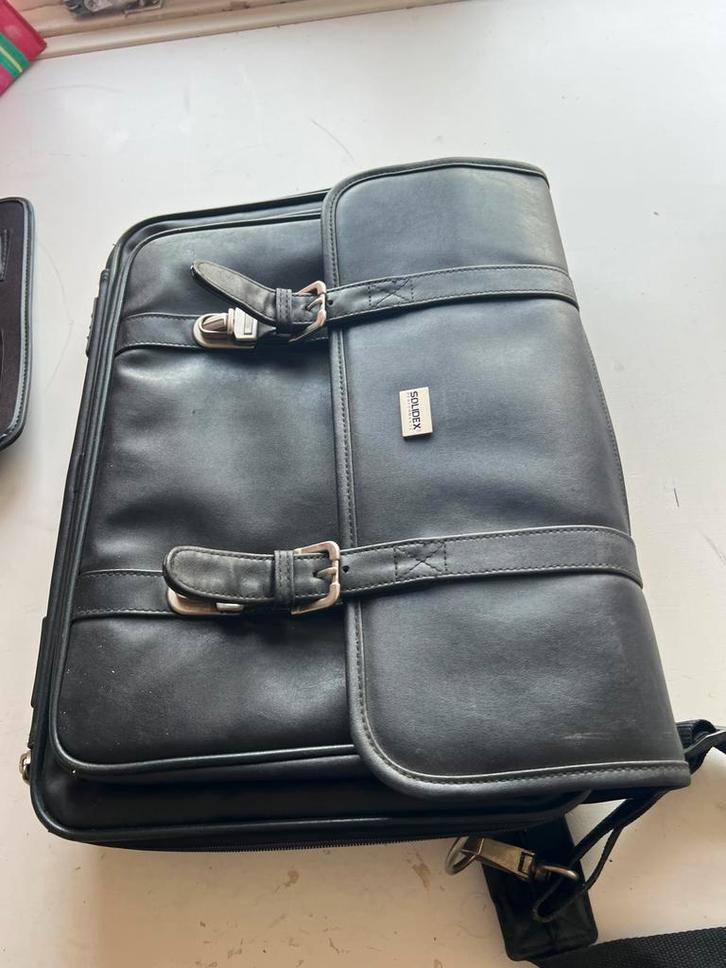 Solide leren laptop tas, Sieraden, Tassen en Uiterlijk, Tassen | Reistassen en Weekendtassen, Gebruikt, Zwart, Minder dan 40 cm