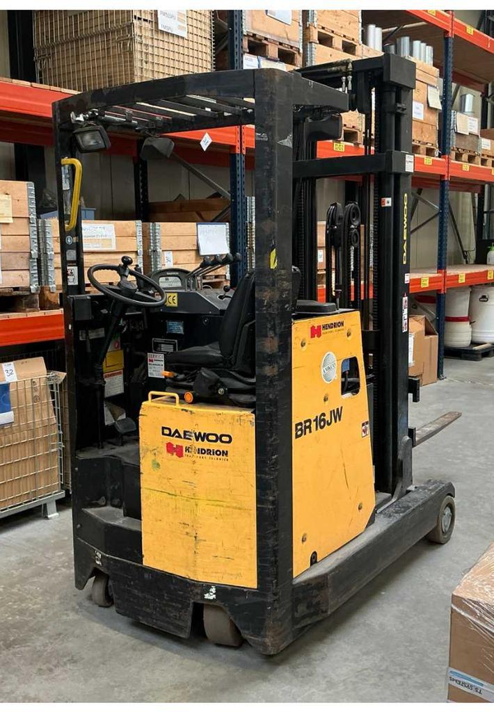 Daewoo BR16JW Reachtruck - Elektrisch, Zakelijke goederen, Machines en Bouw | Heftrucks en Intern transport, Reachtruck, Elektrisch