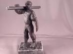 Bronzen beeldje van Marlies Noordkamp "de steigerbouwer", Ophalen of Verzenden, Zo goed als nieuw, Mens