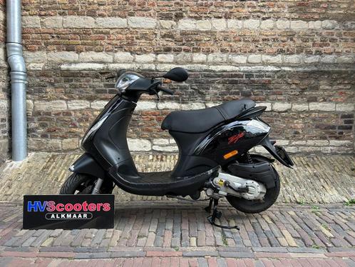 Piaggio Zip 4T 2V | 2016 | 3419KM, Fietsen en Brommers, Scooters | Piaggio, Gebruikt, Zip, Maximaal 45 km/u, Benzine, Ophalen
