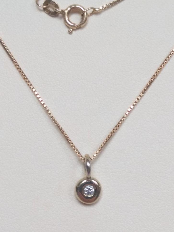 gouden KETTING 46 cm, met HANGERTJE bezet met Briljant, Sieraden, Tassen en Uiterlijk, Kettingen, Zo goed als nieuw, Goud, Goud