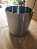 Te koop: RVS bloempotten met onderzetter, Tuin en Terras, Ophalen, Gebruikt, Rond