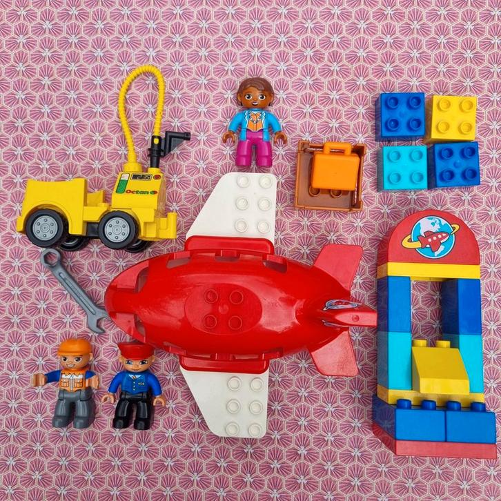 Duplo Vliegtuig Set met Poppetjes & Accessoires, Kinderen en Baby's, Speelgoed | Duplo en Lego, Gebruikt, Duplo, Complete set