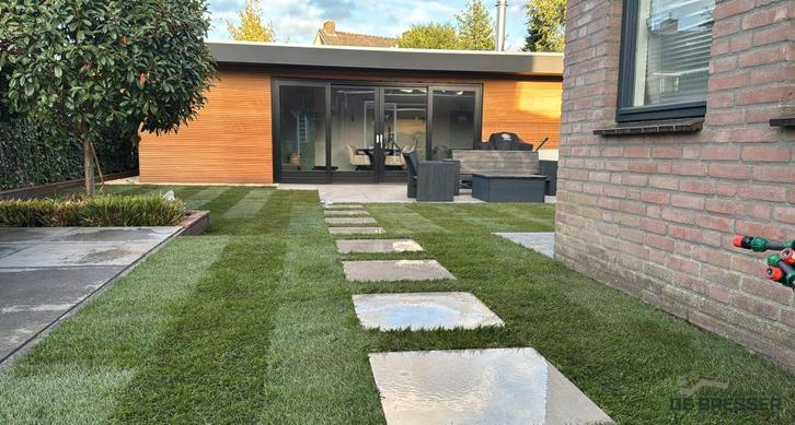 Stratenmaker  Grondwerk Uden, Diensten en Vakmensen, Tuinmannen en Stratenmakers, Bestrating, Tuin- of Vijveraanleg, Garantie