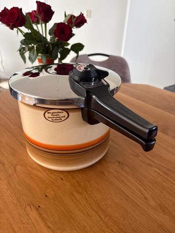 Vintage Snelkookpan in nieuwstaat , emaille beschikbaar voor biedingen