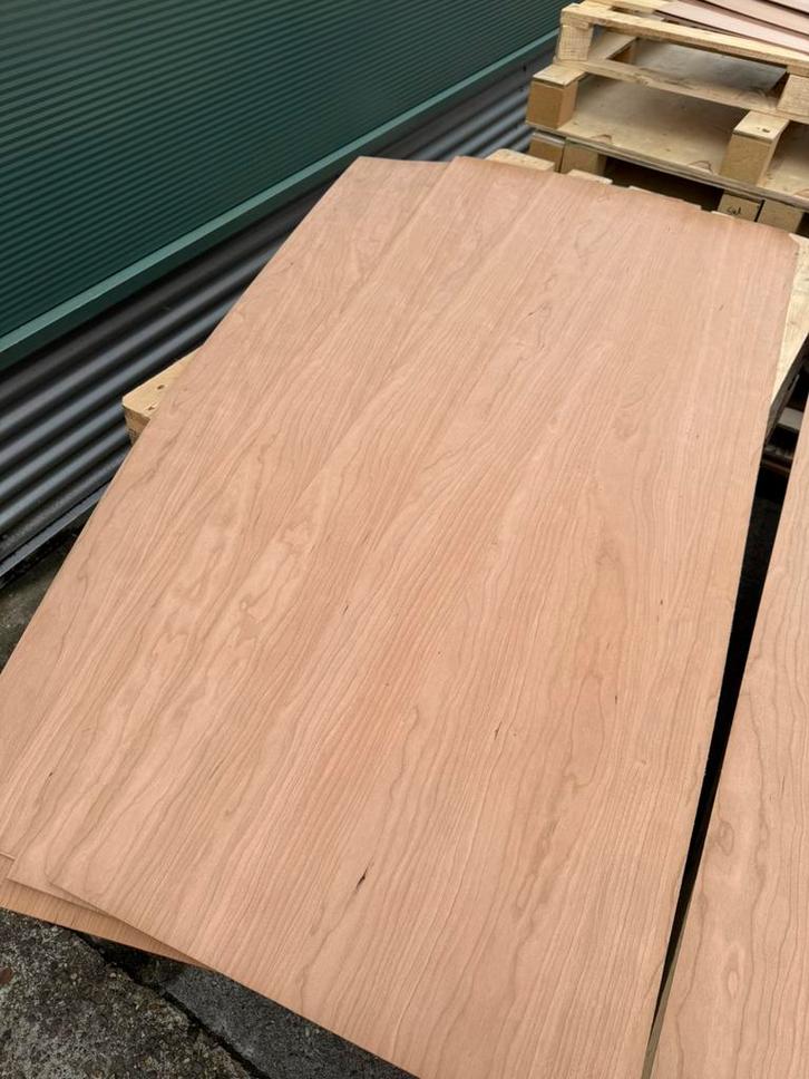 Kersen fineer platen kersen hout fineer 140x54cm kersenhout, Doe-het-zelf en Verbouw, Platen en Panelen, Nieuw, Ophalen