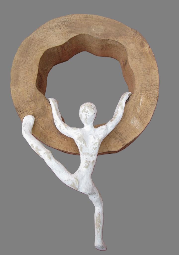 kunstwerk : klimmend mannetje, Antiek en Kunst, Kunst | Beelden en Houtsnijwerken, Ophalen