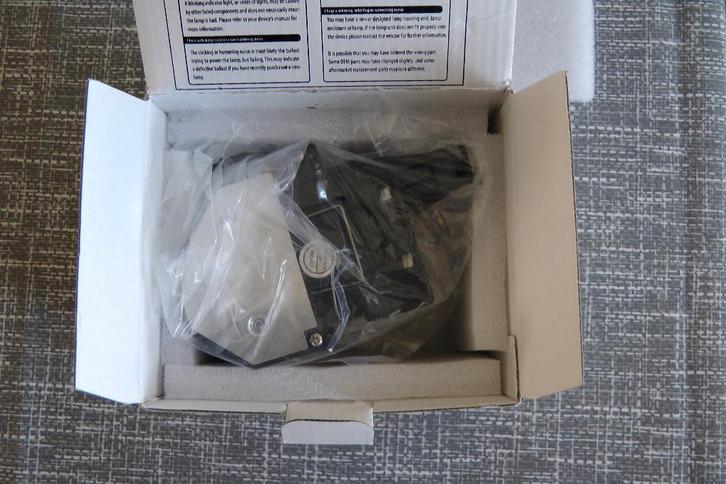 Originele Beamerlampunit OPTOMA SP.8TU01GC01 / BL-FP240C, Audio, Tv en Foto, Beamer-accessoires, Nieuw, Beamerlamp, Ophalen of Verzenden