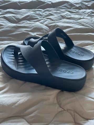 Crocs slippers maat 38 beschikbaar voor biedingen