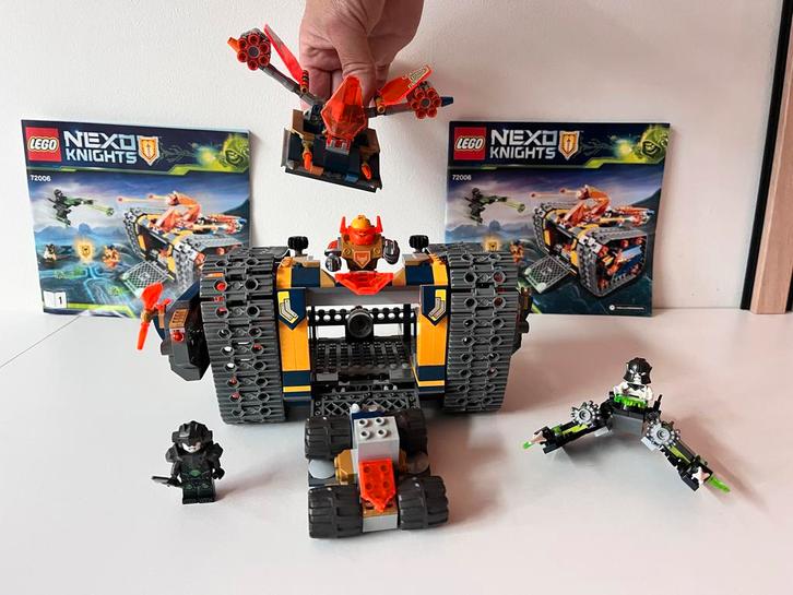 LEGO Nexo Knights 72006 Axl's Rollende Arsenaal, Kinderen en Baby's, Speelgoed | Duplo en Lego, Zo goed als nieuw, Lego, Complete set