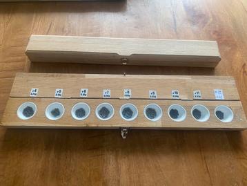 Lood box (accessoires voor vissen) beschikbaar voor biedingen