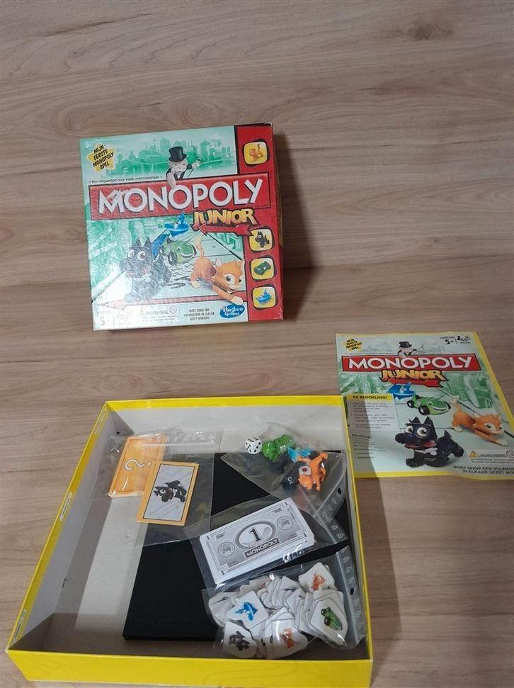 Monopoly junior hondje katje - s1707, Hobby en Vrije tijd, Gezelschapsspellen | Bordspellen, Zo goed als nieuw, Ophalen of Verzenden