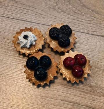 4 Decoratie cupcakes  beschikbaar voor biedingen