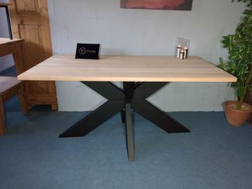 Eiken tafel op maat VD Zwolle Leverancier van woonplezier! beschikbaar voor biedingen