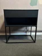 2 nachtkastjes /ikea vikhammer, Ophalen, Metaal of Aluminium, 55 tot 70 cm, Zo goed als nieuw