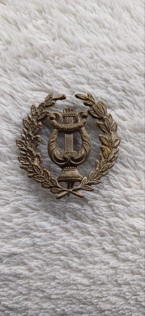 Speld met Lier en lauwerkrans, Verzamelen, Militaria | Algemeen, Landmacht, Embleem of Badge, Nederland, Ophalen of Verzenden