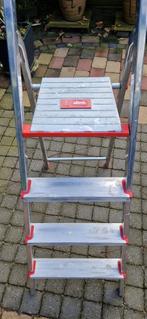 Altrex huishoudtrap, Doe-het-zelf en Verbouw, Ladders en Trappen, Ophalen, Gebruikt, Trap, Minder dan 2 meter