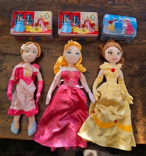 3 Prinsessen poppen en 4 opbergblikjes, Kinderen en Baby's, Speelgoed | Poppen, Gebruikt, Babypop, Ophalen of Verzenden
