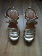 Hele mooie gouden sandalen / instappers / muiltjes maat 36, Kleding | Dames, Schoenen, Blue Box, Zwart, Zo goed als nieuw, Sandalen of Muiltjes