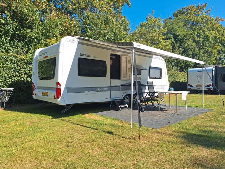 Hobby prestige 610 met mover, Caravans en Kamperen, Caravans, Particulier, tot en met 4, Rondzit, Hobby, Vast bed, Luifel, Ophalen