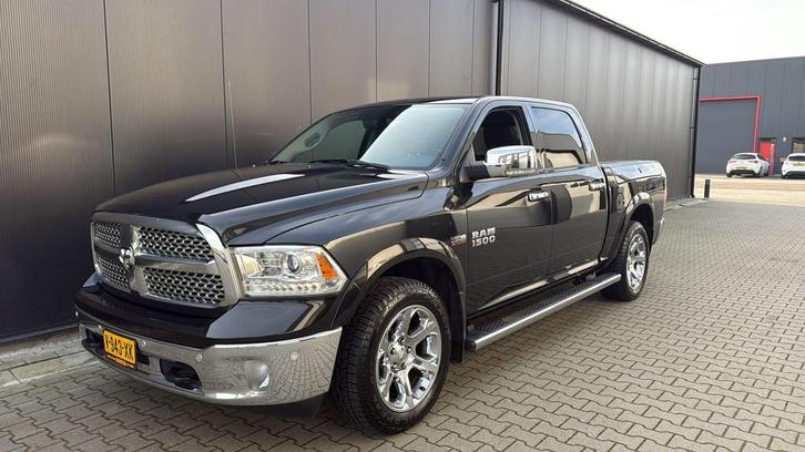 Dodge Ram 1500 5.7 V8 4x4 Crew Cab Laramie, Auto's, Dodge, Bedrijf, Te koop, RAM 1500, 4x4, ABS, Achteruitrijcamera, Airbags, Airconditioning