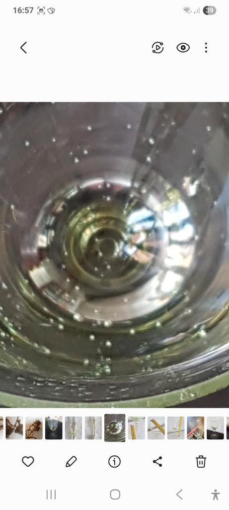 luchtbellen wijnglas groen uranium ? anna ? vintage glas, Antiek en Kunst, Antiek | Glas en Kristal, Ophalen of Verzenden
