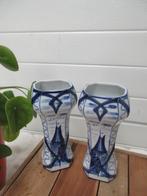 2 kastvazen wit met blauw met zeilboot, Antiek en Kunst, Ophalen of Verzenden