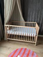 Houten ledikant (Ikea Sniglar), Kinderen en Baby's, Babywiegjes en Ledikanten, Ophalen, Zo goed als nieuw, Ledikant