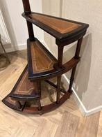 Antiek Bibliotheektrapje ,chesterfield stijl zeer uniek, Antiek en Kunst, Ophalen