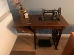 Antieke Mundlos Naaimachine met Tafel, Antiek en Kunst, Antiek | Naaimachines, Ophalen of Verzenden