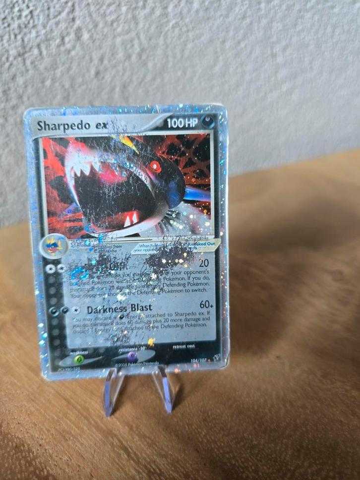 Sharpedo EX 104/107 Poor, Hobby en Vrije tijd, Verzamelkaartspellen | Pokémon, Gebruikt, Losse kaart, Foil, Verzenden