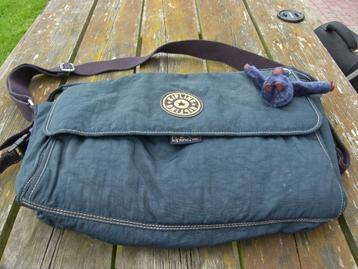 Kipling Verzorgingstas luiertas donkerblauw in goede staat  beschikbaar voor biedingen